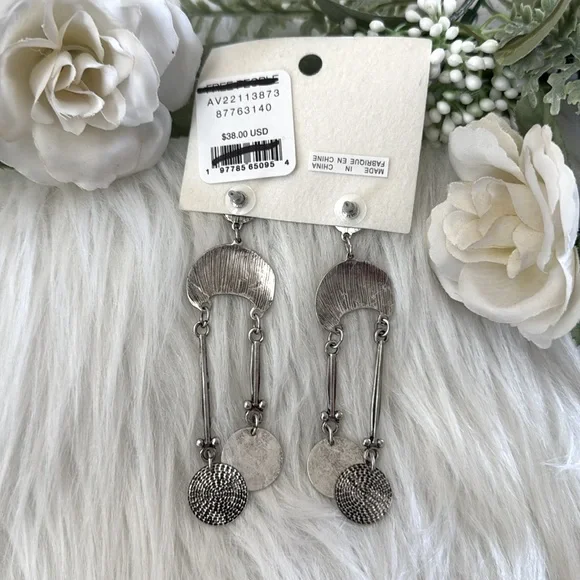 Free People Back To Brooklyn Dangle Silver Tone Boho Earrings - Picture 12 of 12